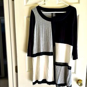 Tunic style top size large
